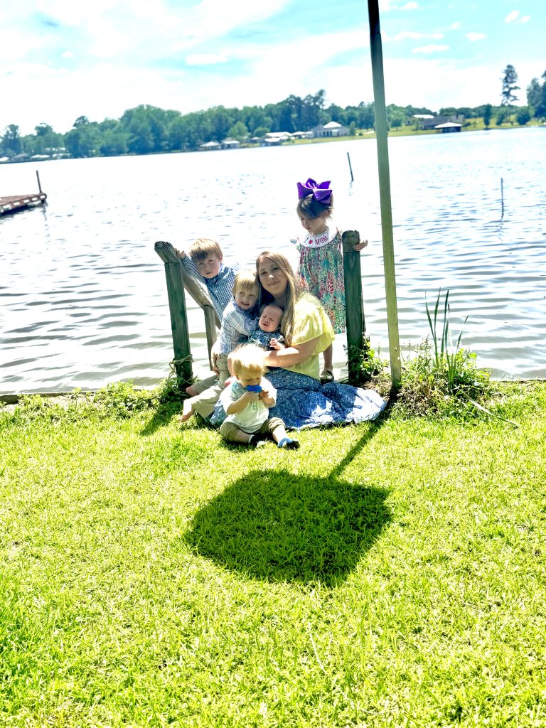 Single Mom With 5 kiddos