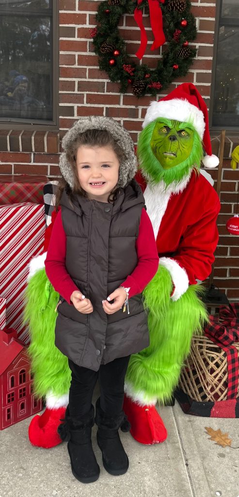 Single mom with 2 kids