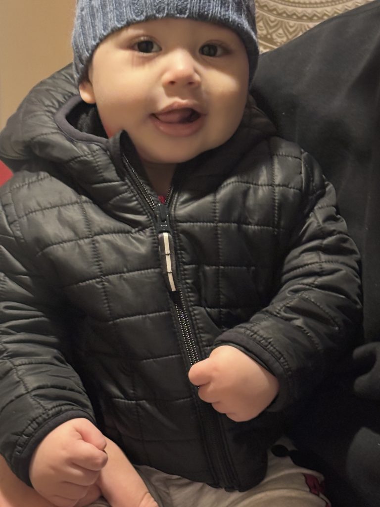 Single mom shopping for 1y/o